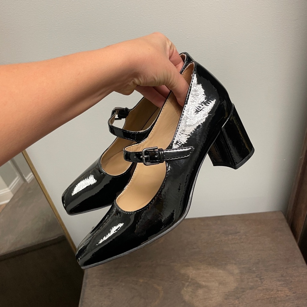 Naturalizer Glossy Mary Jane Heels